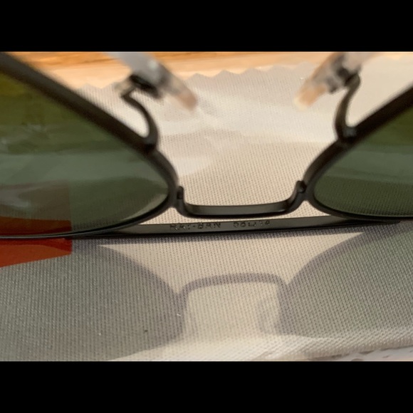 Authentic Ray-Ban Aviator Sunglasses 58mm NEW - Picture 3 of 16